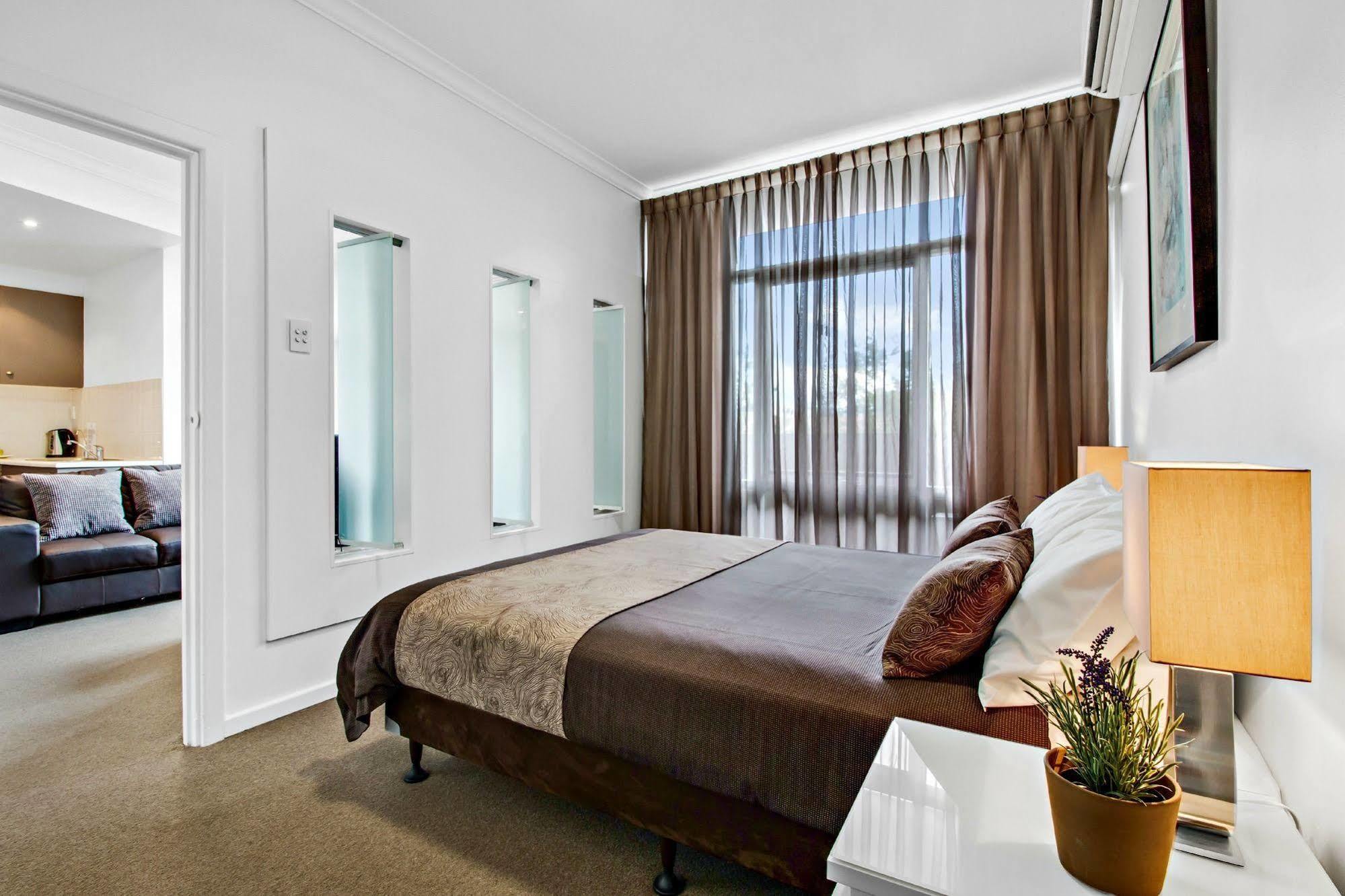 Adelaide Dress Circle Apartments - Ward Street Eksteriør billede